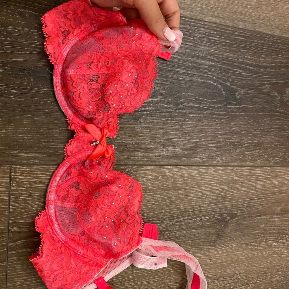 Victoria Secret Lingerie Bra